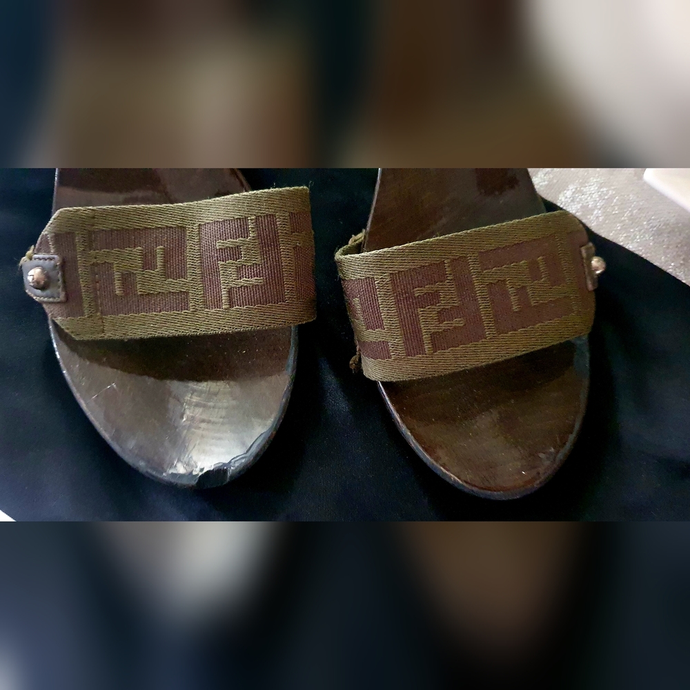 FENDI Slip on wooden Clogs - Picture 4 of 7